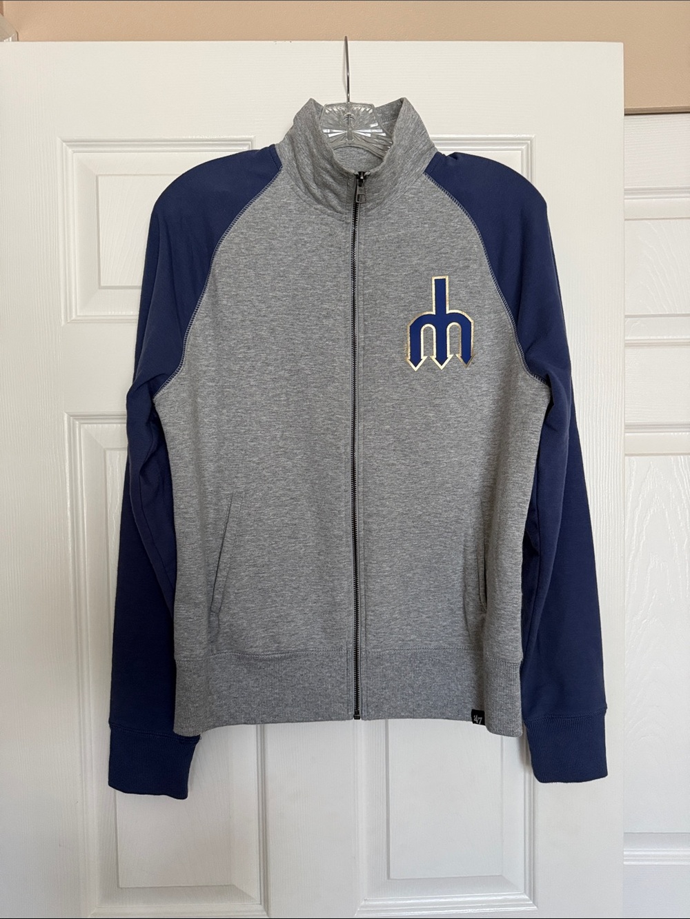 Mariners Gray Blue Zip Up Sweatshirt M